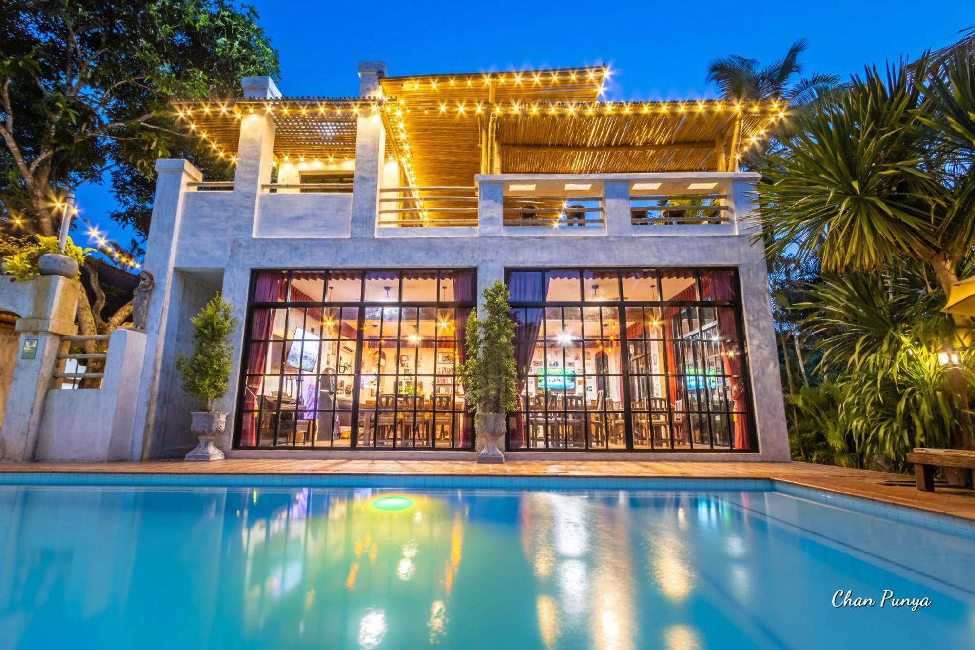 Baanpong Lodge San Kamphaeng Extérieur photo