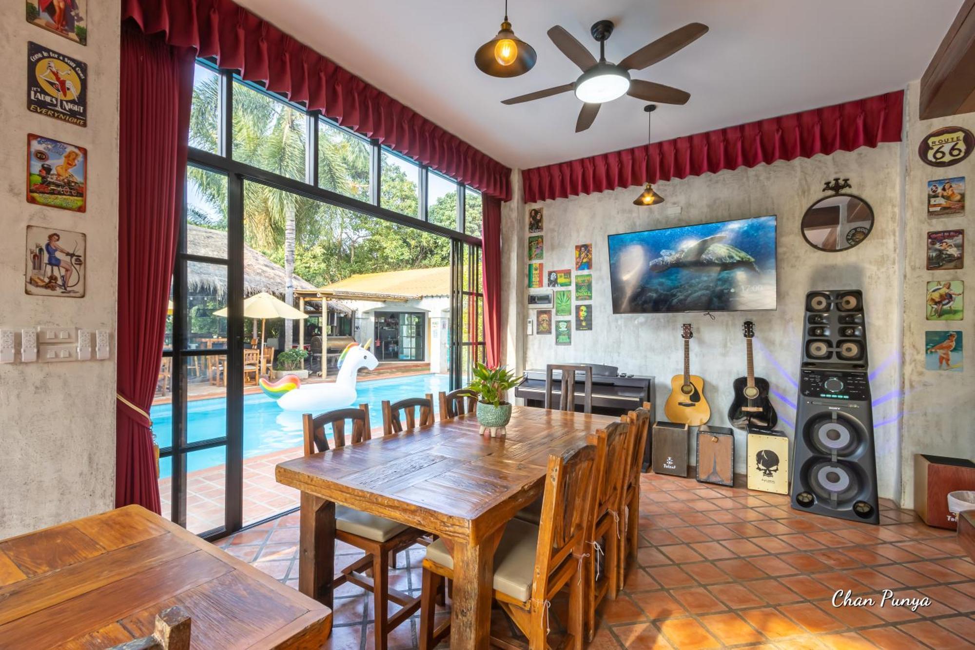 Baanpong Lodge San Kamphaeng Extérieur photo