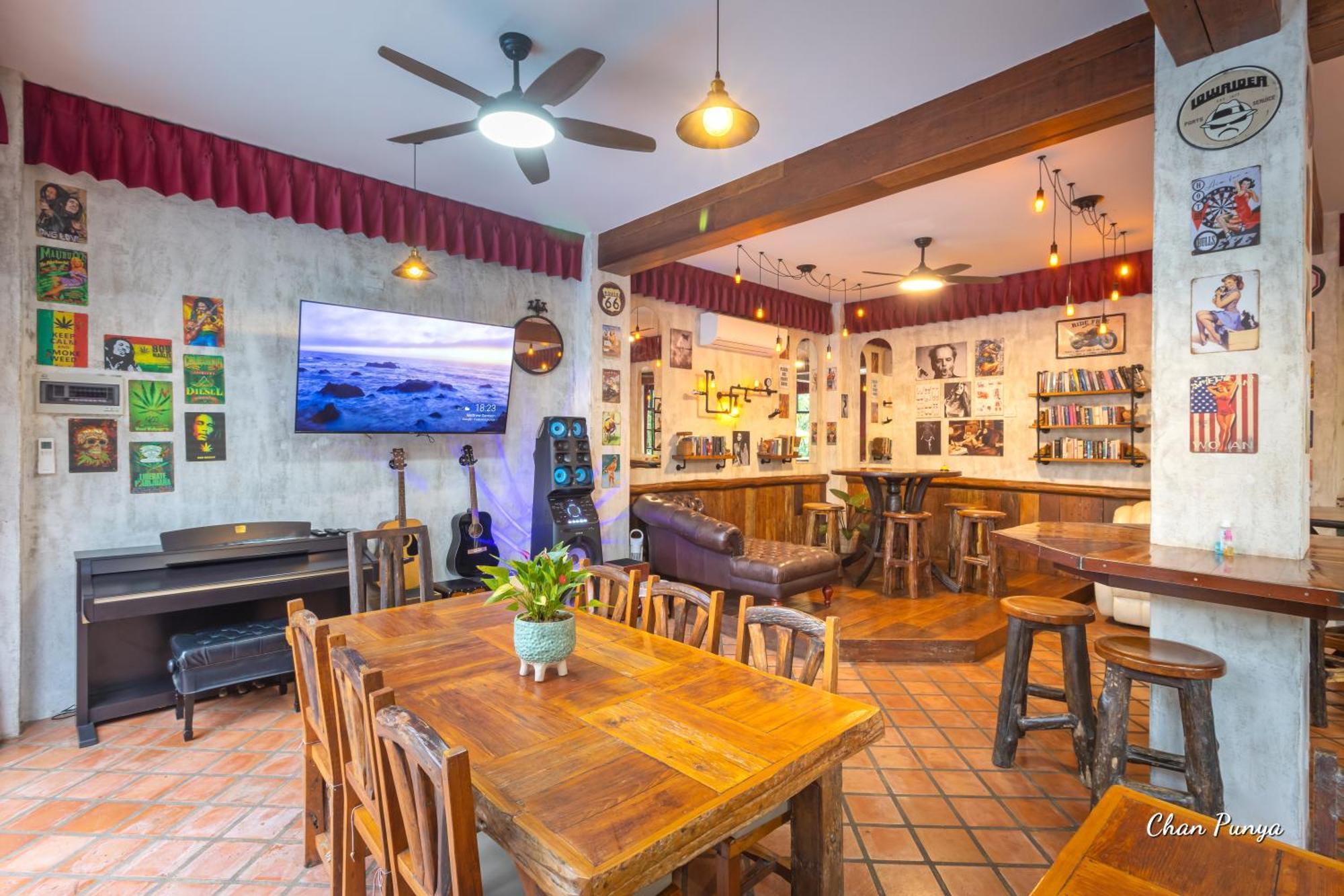 Baanpong Lodge San Kamphaeng Extérieur photo