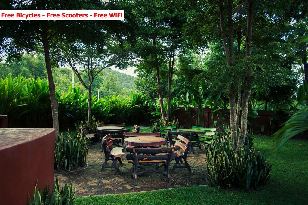 Baanpong Lodge San Kamphaeng Extérieur photo