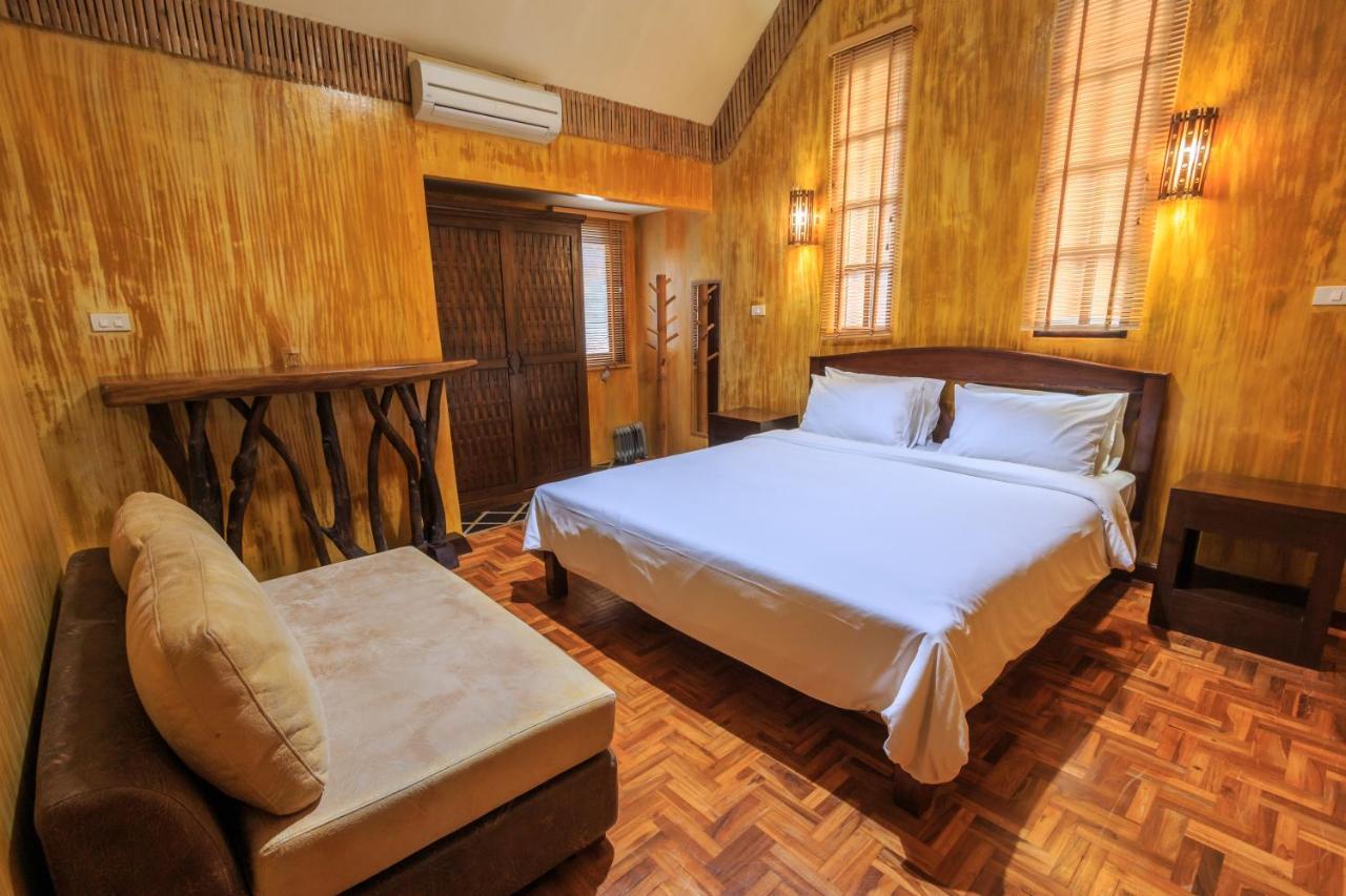 Baanpong Lodge San Kamphaeng Extérieur photo